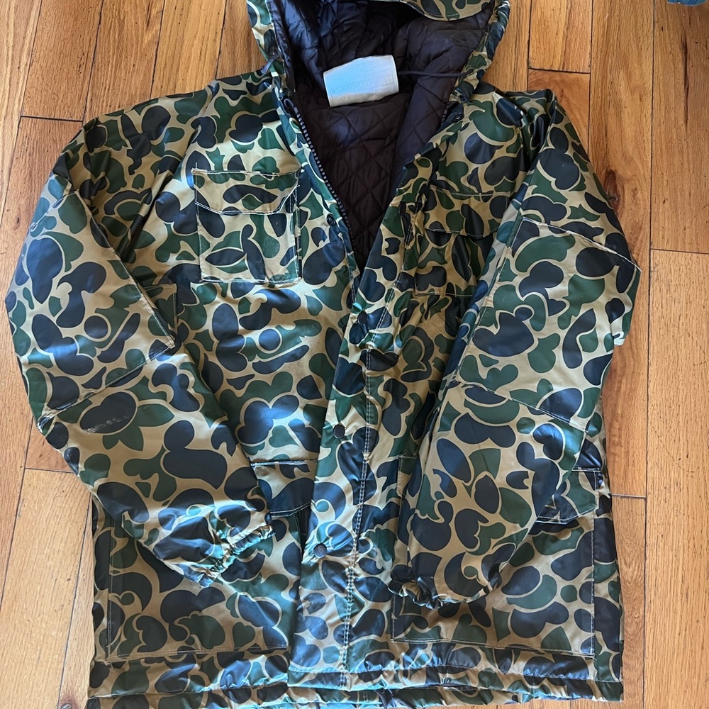 Camouflage quality made rainwear. Made for your outdoor enthusiasts.